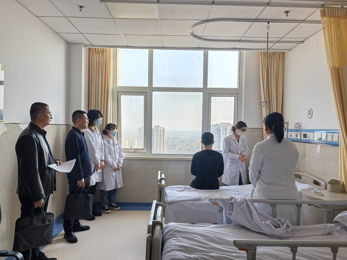 齐鲁医药学院.png